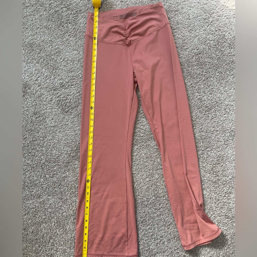 Victorias Secret ON POINT yoga pants - Picture 7 of 9